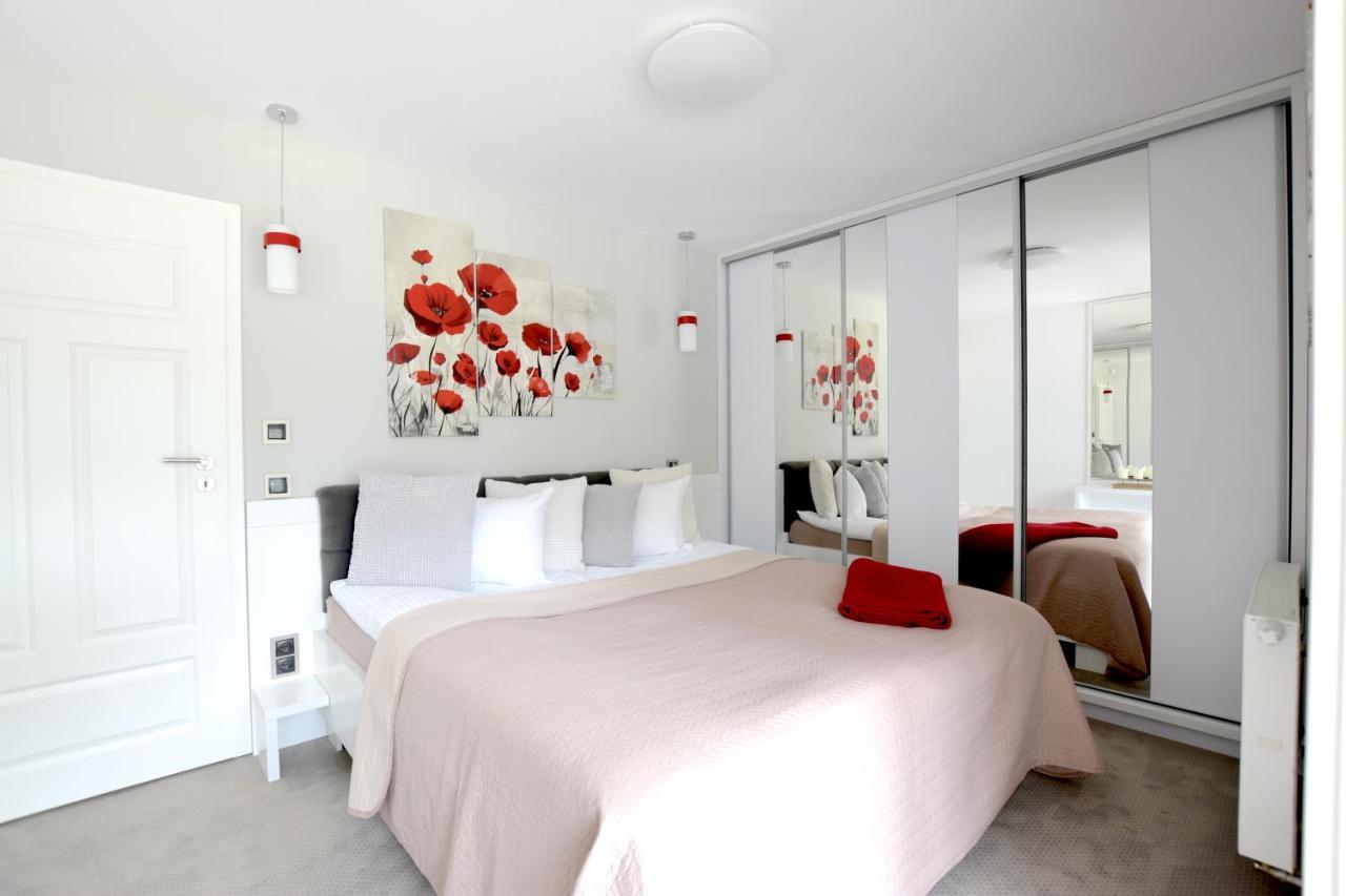 Apartamenty Sun Щирк Экстерьер фото